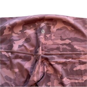 LULULEMON pink camo leggings size 8. High waist.